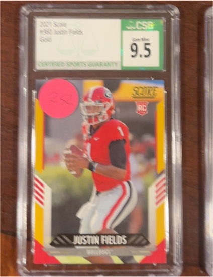 2021 Panini Score #360 Justin Fields — front