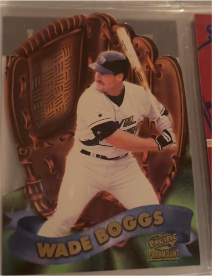 1998 Pacific Paramount #18 Wade Boggs — front