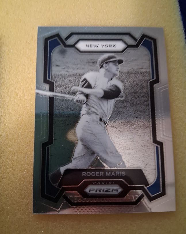 2024 Panini Prizm #235 Roger Maris — front