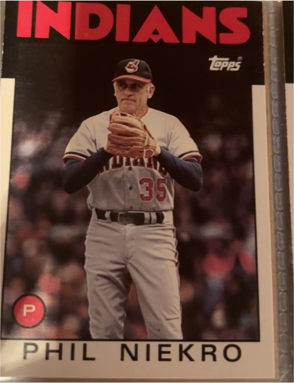 1986 Topps Traded #77T Phil Niekro — front