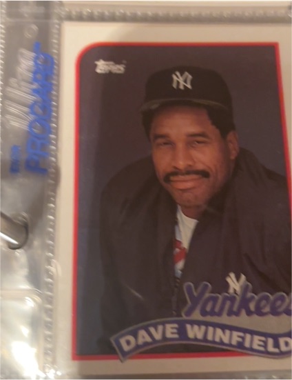 1989 Topps #260 Dave Winfield — front