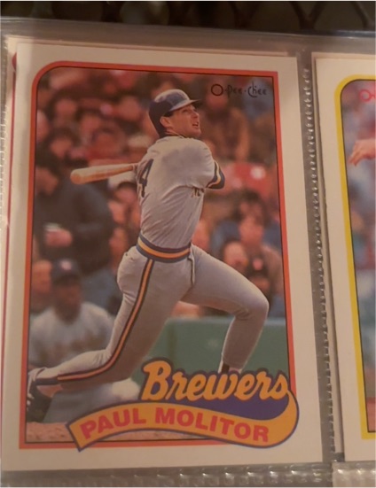1989 Topps #110 Paul Molitor — front