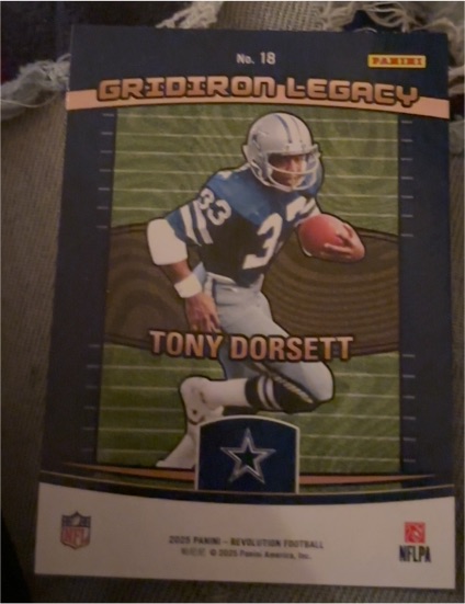 2025 Panini Revolution Gridiron Legacy #18 Tony Dorsett — front