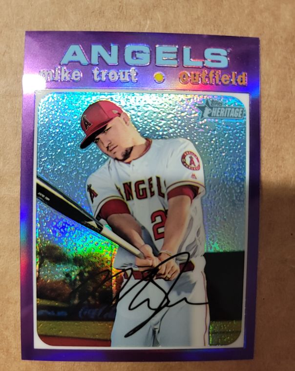 2020 Topps Heritage Chrome #THC-466 Mike Trout — front