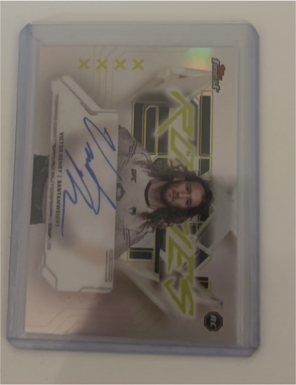 2025 Topps UFC Finest #FRA-VH Victor Henry Rookie Autograph — front