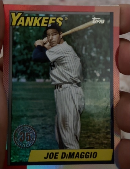 2025 Topps Update #U90-39 Joe DiMaggio 1990 Topps 35th Anniversary Foil — front