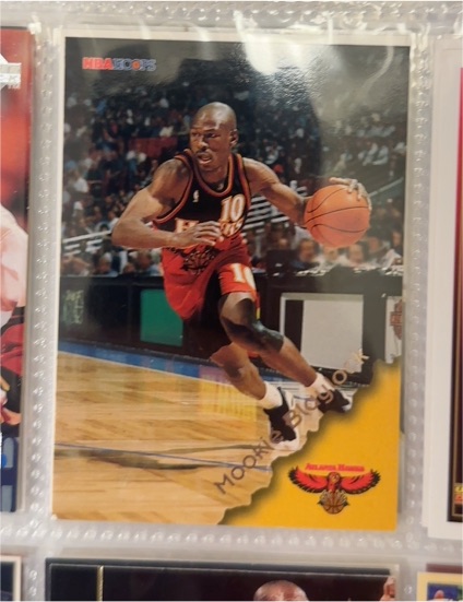 1996 NBA Hoops #10 Michael Jordan — front