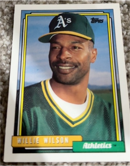 1992 Topps #536 Willie Wilson — front