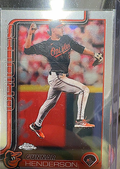 2025 Topps Chrome #213 Gunnar Henderson — front