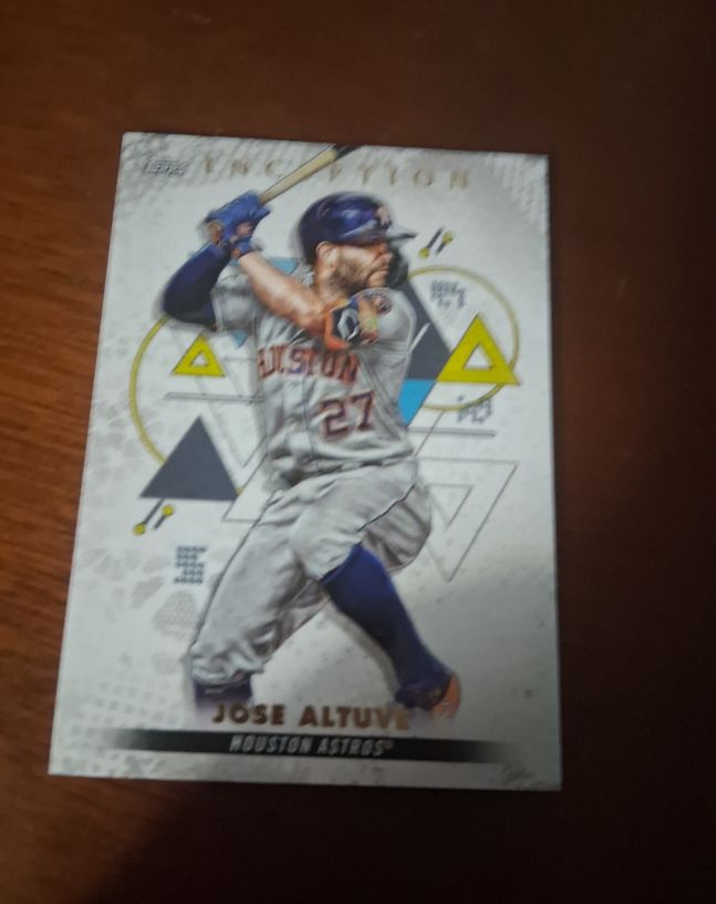 2022 Topps Inception #37 Jose Altuve — front