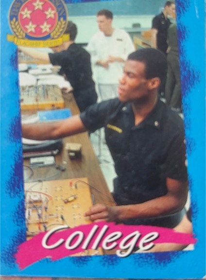 1992-93 SkyBox #R4 David Robinson Flagship Series — front