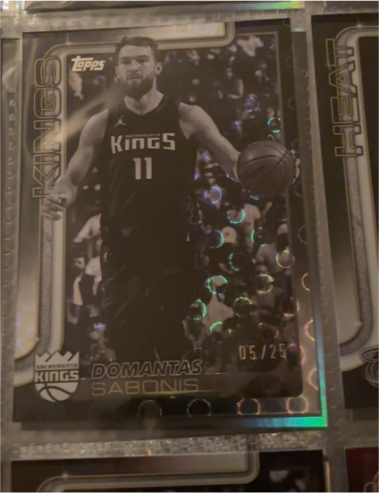 2025 Topps Blackout #11 Domantas Sabonis — front