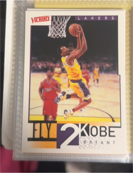 2000-01 Upper Deck Victory #293 Kobe Bryant — front