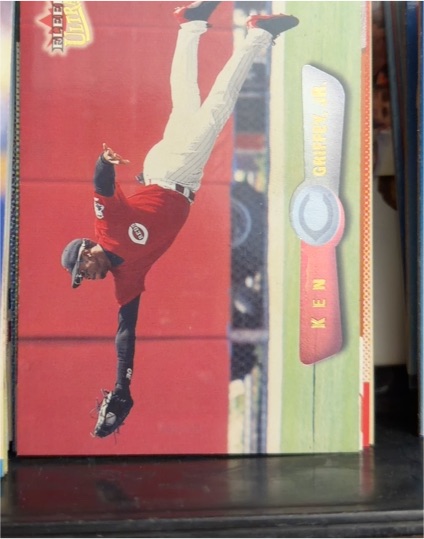 2002 Fleer Ultra #30 Ken Griffey Jr — front