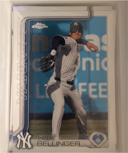 2025 Topps Chrome #83 Cody Bellinger — front
