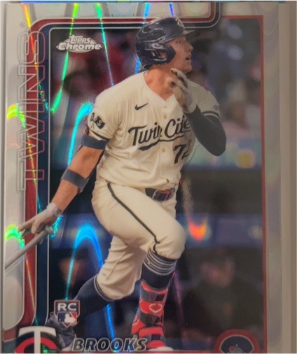 2025 Topps Chrome #234 Brooks Lee — front