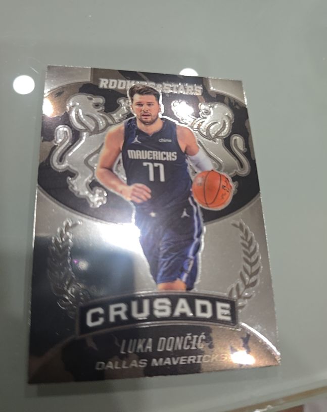 2020-21 Panini Chronicles Crusade #519 Luka Dončić — front