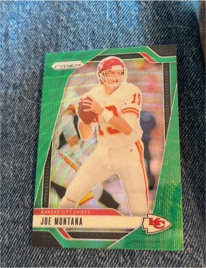 2024 Panini Prizm #147 Joe Montana — front