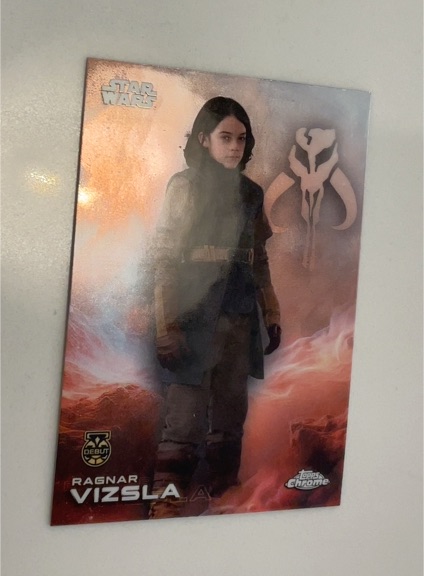 2025 Topps Chrome Star Wars #154 Ragnar Vizsla Debut RC The Mandalorian — front