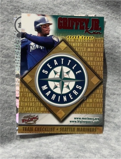 1998 Pacific Online #701 Ken Griffey Jr. Team Checklist Seattle Mariners — front