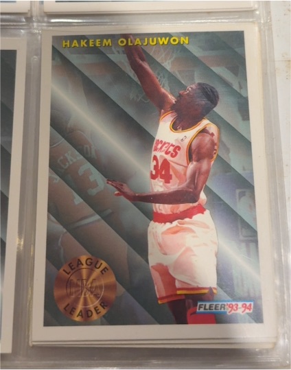 1993-94 Fleer #225 Hakeem Olajuwon — front