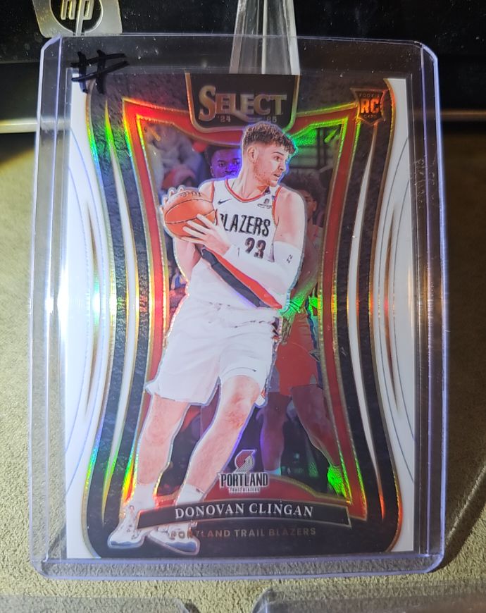 2024-25 Panini Select #390 Donovan Clingan — front