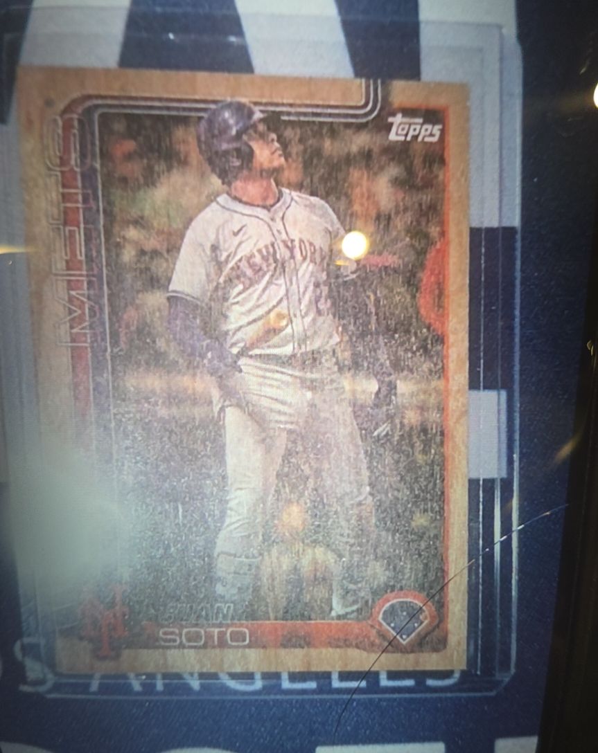 2025 Topps Series 2 #581 Juan Soto — front