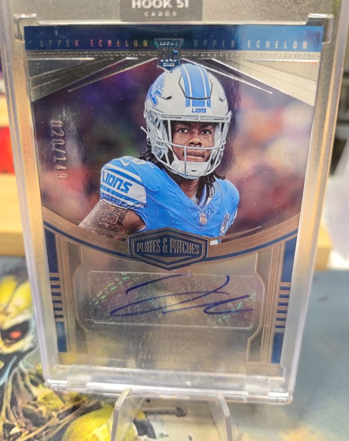 2023 Panini Plates & Patches Upper Echelon #UE-5 Jahmyr Gibbs — front