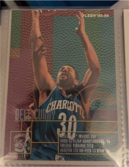 1995-96 Fleer #16 Dell Curry — front
