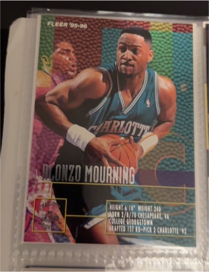 1995-96 Fleer #19 Alonzo Mourning — front