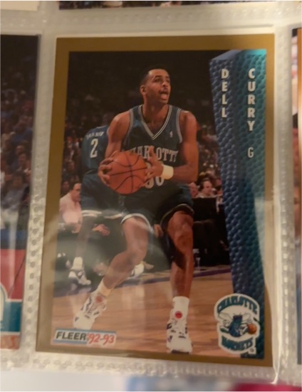 1992-93 Fleer #22 Dell Curry — front