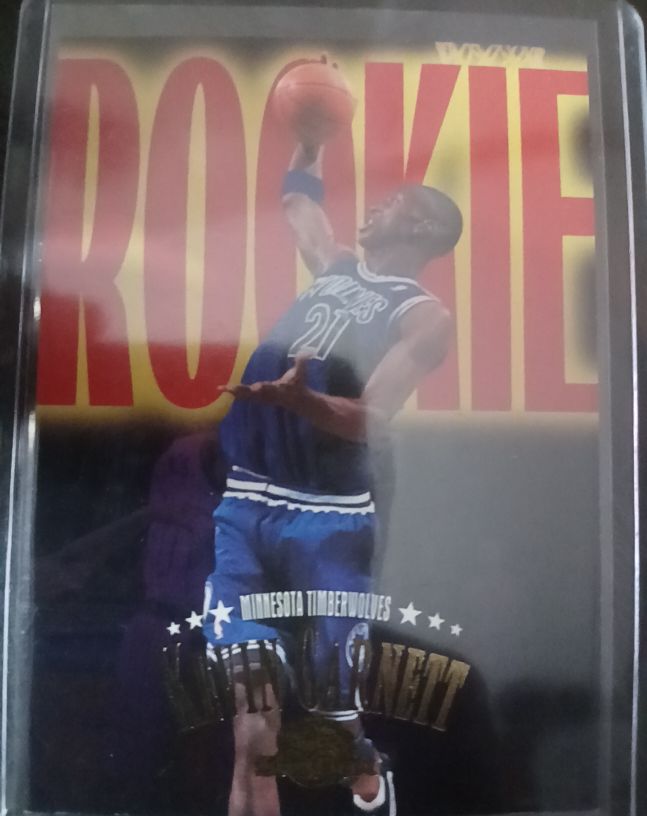 1995-96 SkyBox Premium #233 Kevin Garnett Rookie — front