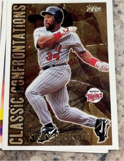 1996 Topps Classic Confrontations #CC4 Kirby Puckett — front