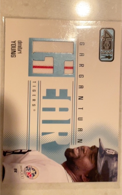 2002 Upper Deck 40-Man Gargantuan Gear #GAJ Andruw Jones — front