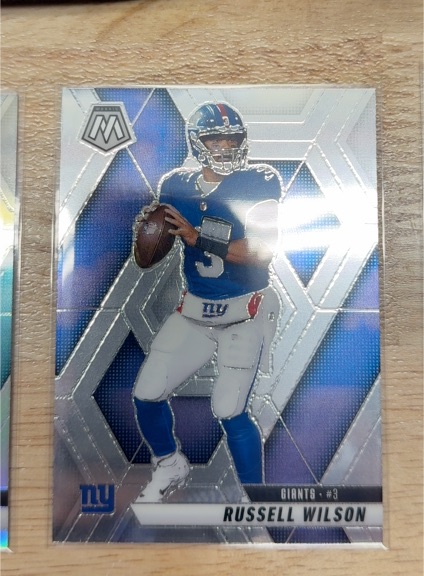 2020 Panini Mosaic #3 Russell Wilson — front
