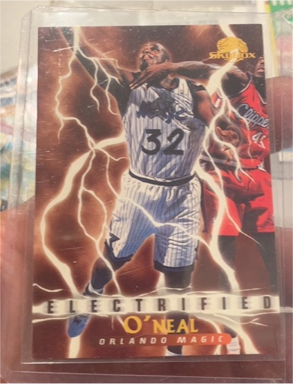 1995-96 SkyBox Premium #293 Shaquille O'Neal Electrified Orlando Magic — front