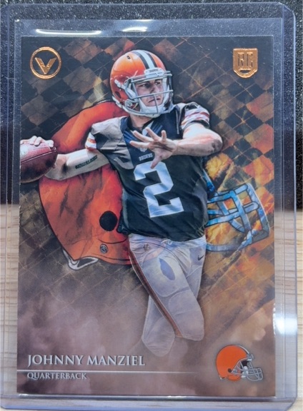 2014 Topps Valor #50 Johnny Manziel — front