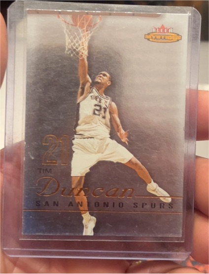 2003-04 Fleer Mystique #38 Tim Duncan — front