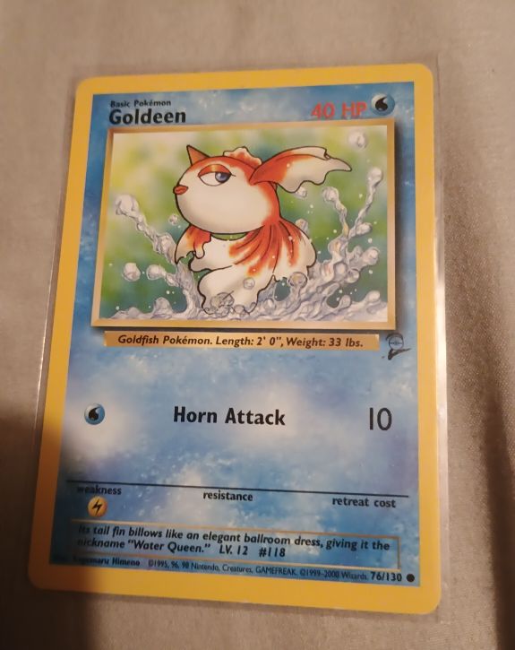 1999 Pokémon #76 Goldeen — front
