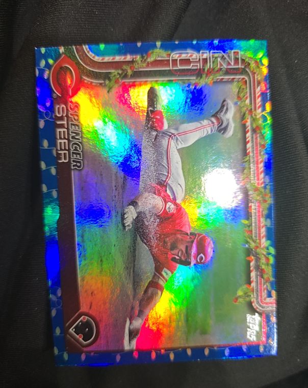 2025 Topps Holiday #H192 Spencer Steer — front