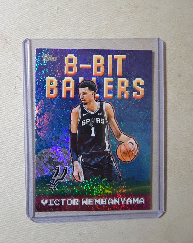 2025-26 Topps 8-Bit Ballers #8B-4 Victor Wembanyama — front