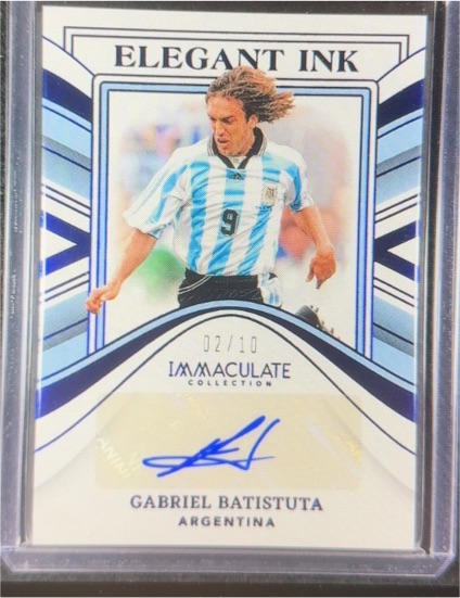 2023-24 Panini Immaculate Soccer #Elegant Ink Auto Sapphire 2/10 Gabriel Batistuta — front