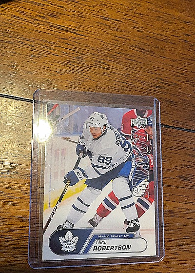 2023-24 Upper Deck #89 Nick Robertson — front