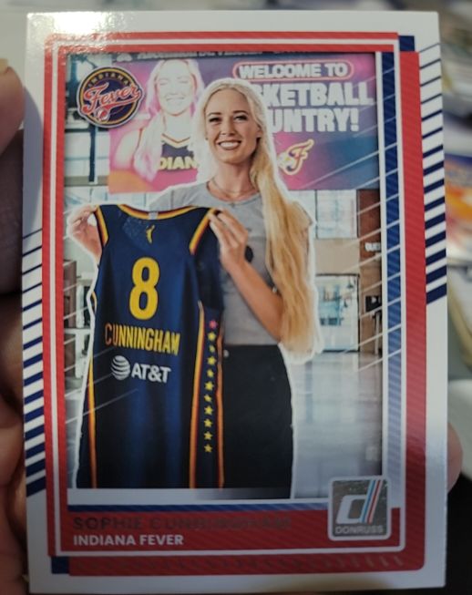 2025 Panini Donruss WNBA #24 Sophie Cunningham — front