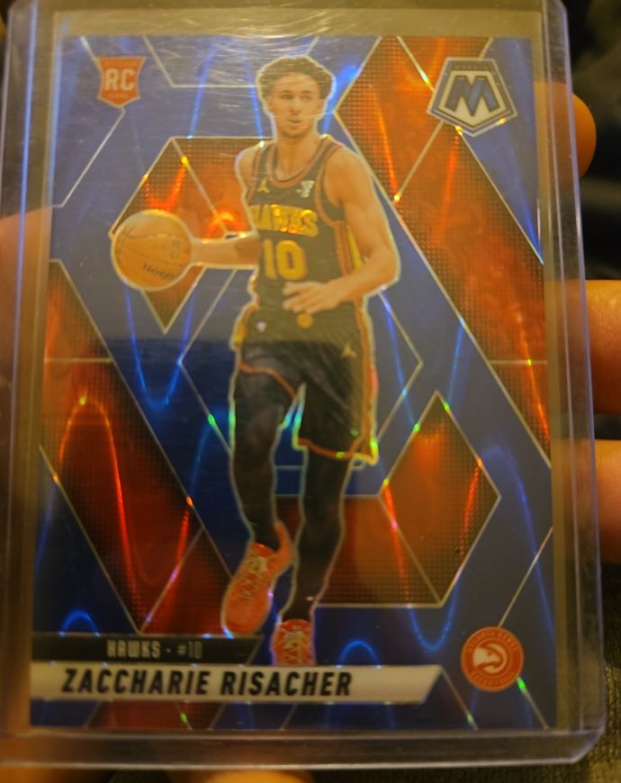 2023-24 Panini Mosaic #10 Zaccharie Risacher — front