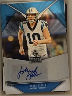 2022 Panini Chronicles Paramount Signatures #PAR-JOH Johnny Hekker — front