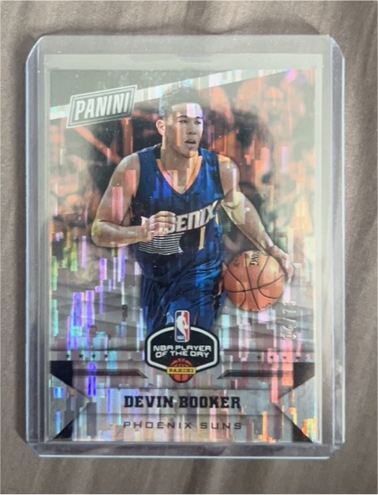 2017 Panini Player of the Day #9 Devin Booker — front