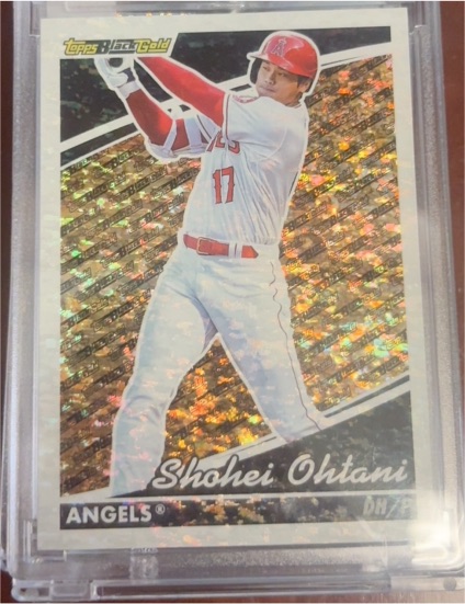 2022 Topps Update Black Gold #BG-1 Shohei Ohtani — front