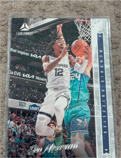 2021-22 Panini Chronicles Luminance #262 Ja Morant — front
