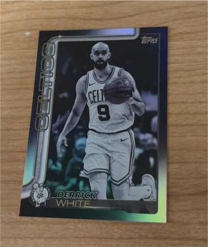 2025-26 Topps #9 Derrick White — front